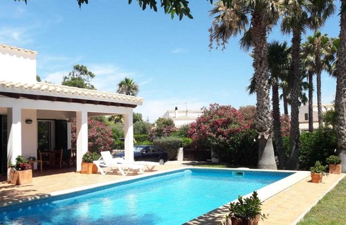 Binisafua Villa | Beautiful 3 Bedroom Villa with Private Pool & Sea Views