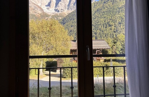 Les Praz-de-Chamonix Apartment | BEAUTIFUL 3 BEDROOMS APARTMENT WITH STUNNING VIEWS n
