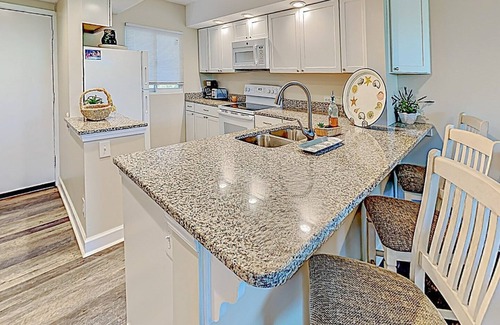 North Litchfield Beach Condo | Beautiful 327 Litchfield Retreat. Minutes from the Beach, Community Pool