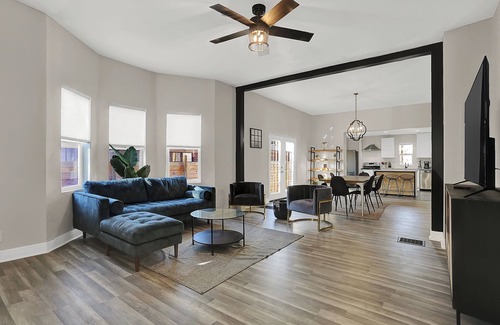Fountain Square Villa | Beautiful 3500 SqFt Villa in Fountain Sq