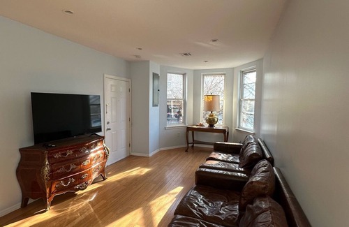 Union City Apartment | BEAUTIFUL 3BR, 2.5 BATH; 10 MINUTES TO TIMES SQUARE
