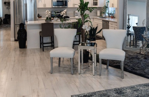 Sacramento House | Beautiful 3BR/2B Midtown Sac, Airport, Golden1 Center