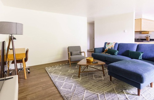 Sherwood - Tualatin South Apartment | Beautiful 3BR Apartment in Tualatin + Pets OK