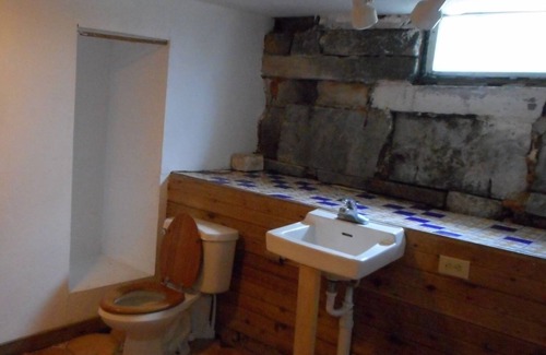 Bloomington House | Beautiful 4-bed House in Bloomington With Sauna