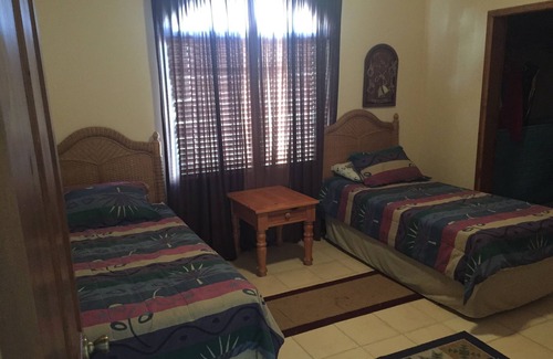 Sandy Beach House | Beautiful 4 Bedroom Property in Rocky Point!