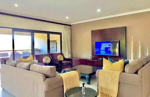 Dolphin Coast Villa | Beautiful 4 bedroom villa in Zimbali Ballito