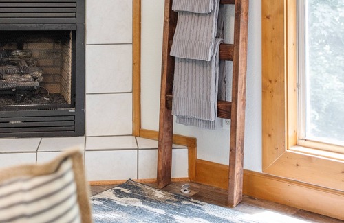 Pickens Cabin | Beautiful 4 Bedroom Mountain Home at The Rock Golf Club & Resort