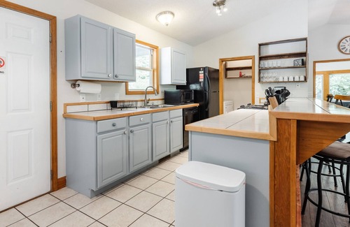 Pickens Cabin | Beautiful 4 Bedroom Mountain Home at The Rock Golf Club & Resort