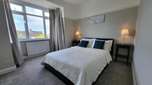 Ashburton Apartment | Beautiful 4Bedroom 2Bath Wifi and Free Parking