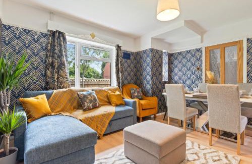 Aylesbury House | Beautiful 5 Bedroom House in Aylesbury free Parking PENN ROAD