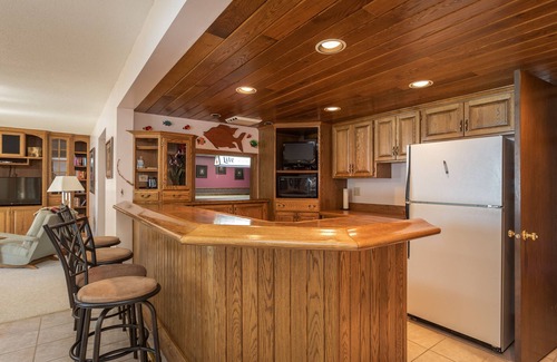 Alexandria House | Beautiful 5 bedroom home - Alexandria Lake Latoka with many new updates!