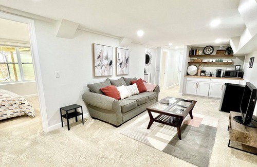 Antioch House | Beautiful 5bd3ba Home near Downtown & BNA