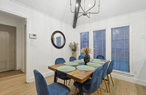 DeSoto House | Beautiful 5BR 2BA DeSoto Holiday Home with Pool