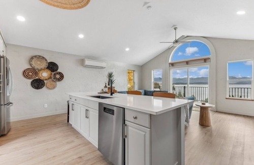 Somers House | Beautiful 6/5 home over looking Flathead Lake.