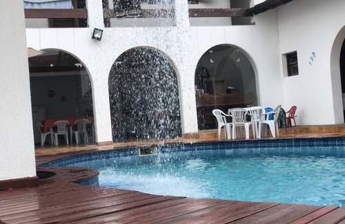 Jardim Centenario House | Beautiful 6 Bedroom House, Pool, Barbecue - Enseada - Guarujá