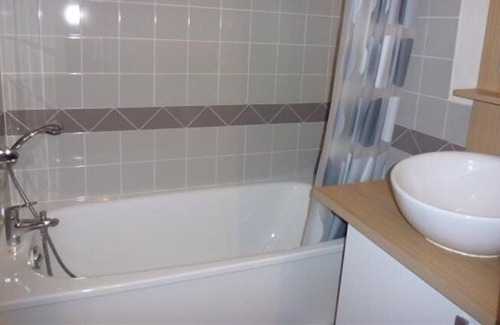 Sers Apartment | Beautiful 7-bed apartment with garage