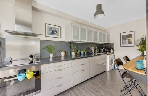 Les Lilas Apartment | Beautiful 90 m2 apartment with modern balconies 2 minutes from the metro, 5 minutes from Paris Ideal for families