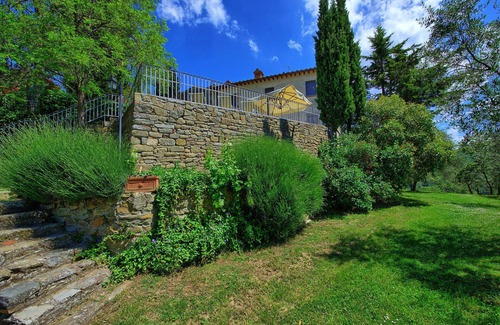 Greve in Chianti Apartment | Beautiful apartment with WIFI, pool, TV, patio, panoramic view, parking, close to Greve In Chianti