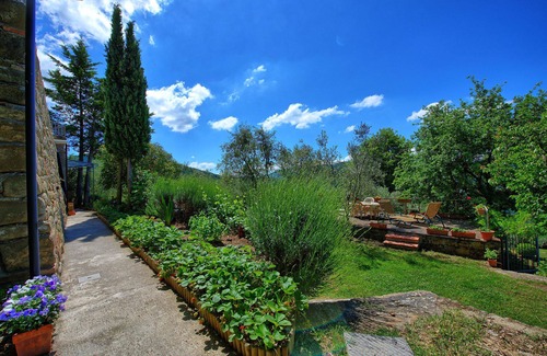 Greve in Chianti Apartment | Beautiful apartment with WIFI, pool, TV, patio, panoramic view, parking, close to Greve In Chianti