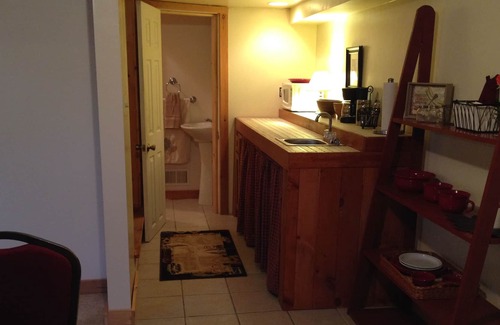 Wells Cabin | Beautiful Adk. Log Cabin Sleeps 8-13, Private Beach Access, Great for Lg.Family