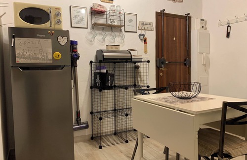 Isolotto Apartment | Beautiful air-conditioned apartment a few meters from the center and tram stop.