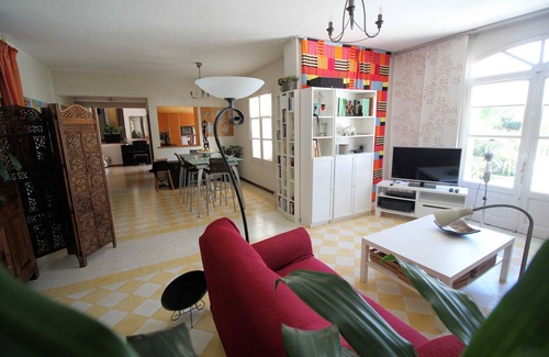 Poulx Villa | Beautiful air-conditioned villa in Poulx, Gard, private pool