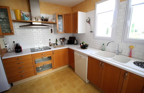 Poulx Villa | Beautiful air-conditioned villa in Poulx, Gard, private pool