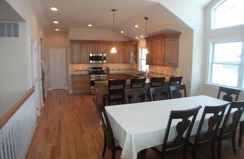 Sea Isle City House | Beautiful and centrally located to promenade and shopping and dining. Book this townhome today!