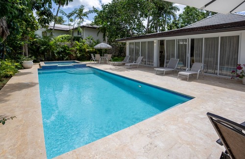 Las Piedras Villa | Beautiful and Cozy 4Bdr Villa in CDC/Pool, Jacuzzi