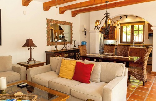 Nopolo House | Beautiful and Cozy Home in Loreto Bay, close from pool and wine bar