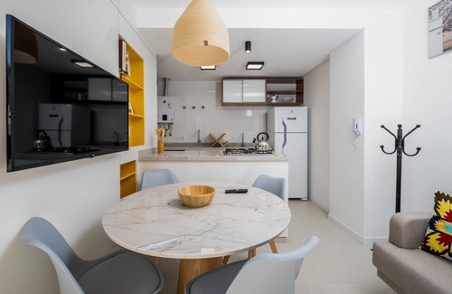 Trindade Apartment | Beautiful and Modern Studio for Couples Stu309