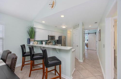 Pawleys Island Apartment | Beautiful and modern 3 BR Condo in True Blue!