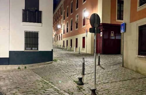 Museo Apartment | Beautiful and romantic loft apartment in the center of Seville