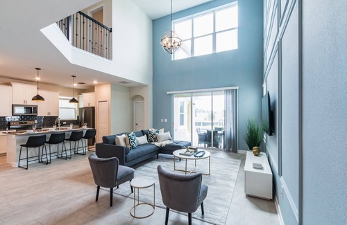 Four Corners House | Beautiful and Spacious 5 Bed Pool Home-700SS