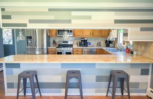 East Tawas House | Beautiful and Spacious Lakeview House in East Tawas, Michigan.