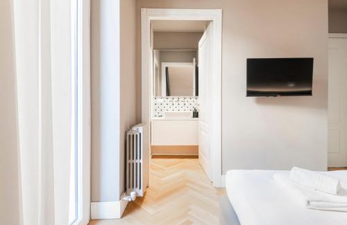 Varesine Apartment | Beautiful and spacious house in Corso Como by Easylife