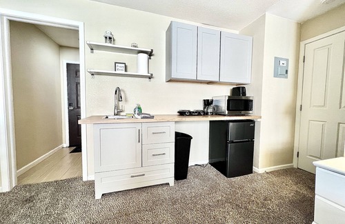 Englewood Apartment | Beautiful And Updated Studio Condo In DTC!