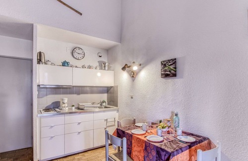 Les Lecques Apartment | Beautiful apartment for 4 people with WIFI, TV, terrace, pets allowed and parking