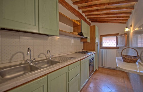Monteroni d'Arbia Apartment | Beautiful apartment for 5 guests with pool, WIFI, panoramic view and parking, close to Siena