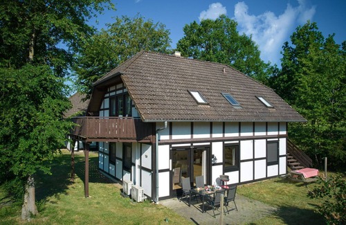 Feriendorf Frankenau House | Beautiful apartment in villa for 9 guests with WIFI, terrace and panoramic view