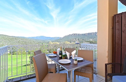 Le Dramont Apartment | Beautiful apartment for 6 guests with pool, WIFI, TV, patio, pets allowed and parking