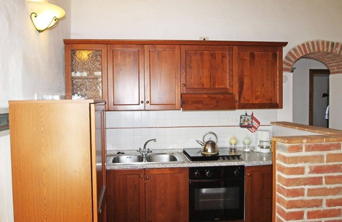Rapolano Terme Villa | Beautiful apartment in villa for 4 guests with pool, WIFI, TV, patio and parking