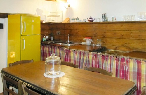 Pian di Sco House | Beautiful apartment in villa for 4 people with WIFI, pool, TV, terrace and parking