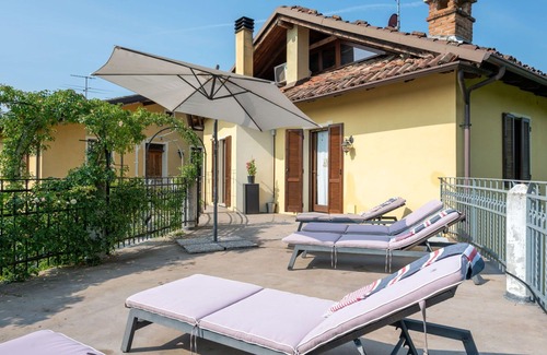 Cortiglione Apartment | Beautiful apartment for 3 guests with WIFI, TV, terrace, pets allowed and parking