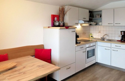 Emberg Apartment | Beautiful apartment for 6 guests with WIFI, TV, balcony and parking