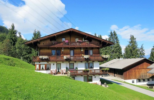 Emberg Apartment | Beautiful apartment for 6 guests with WIFI, TV, balcony and parking