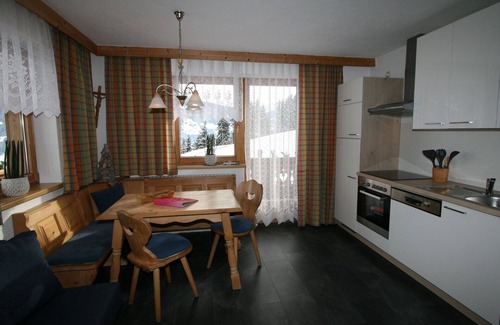 Emberg Apartment | Beautiful apartment for 3 guests with WIFI, TV, balcony and parking
