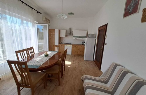 Marsici Apartment | Beautiful apartment Berny 1 for 6 persons in a quiet area