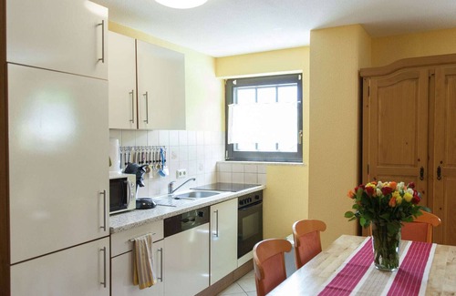 Merschbach Apartment | Beautiful Apartment in Merschbach with Garden