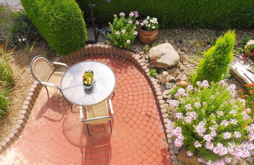 Lothe Apartment | Beautiful apartment for 4 guests with WIFI, TV, patio, pets allowed and parking
